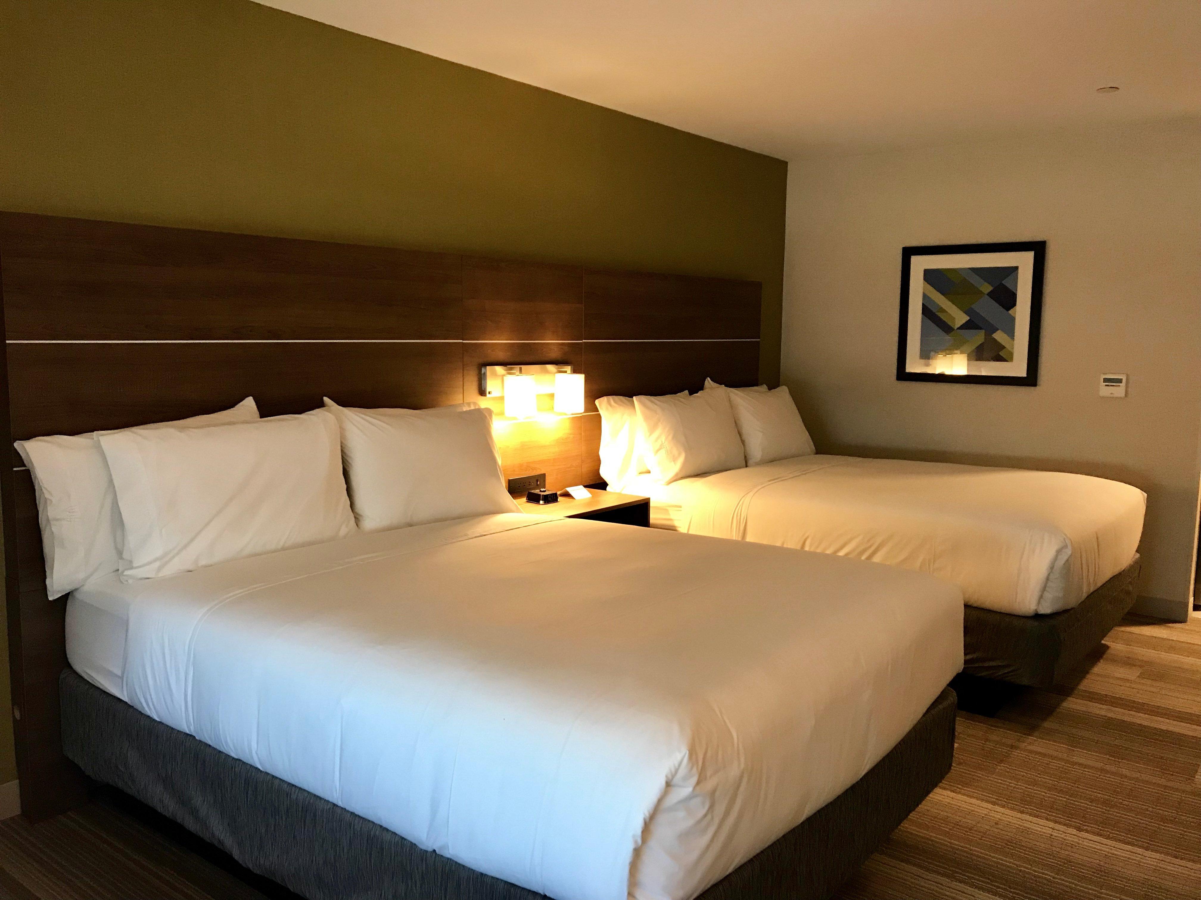 Holiday Inn Express & Suites Pasadena - Los Angeles By Ihg Экстерьер фото