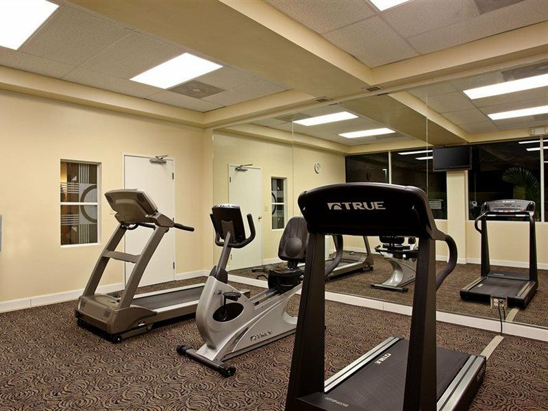 Holiday Inn Express & Suites Pasadena - Los Angeles By Ihg Экстерьер фото